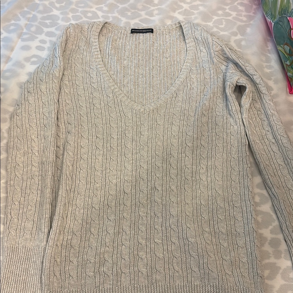 Brandy Melville Gray V-Neck Sweater Timeless Cable Knit